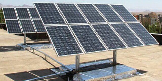 افتتاح همزمان ۱۶ نیروگاه خورشیدی در آذربایجان شرقی و ۵ استان دیگر
